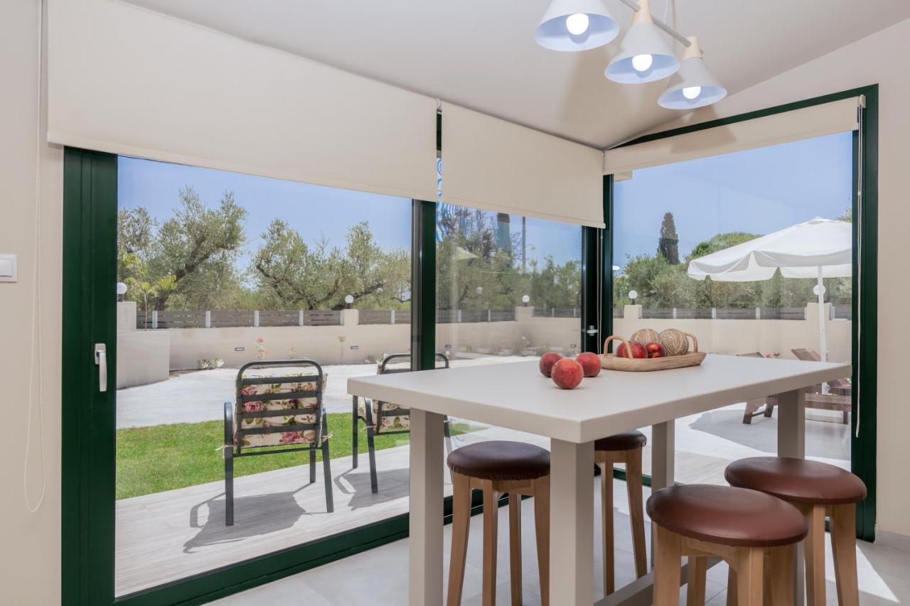 Milk And Honey Residence Romirion Exterior photo